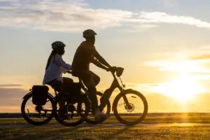 1200x800-bike-couple